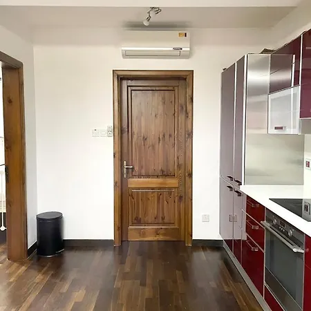 Escape Apartment *